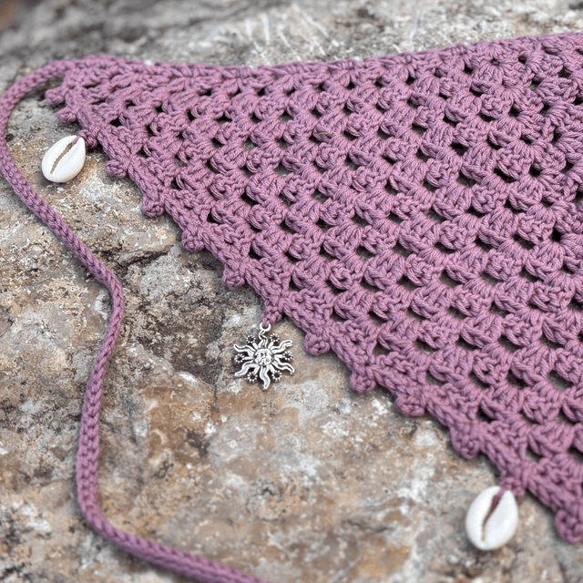 Bandana bohème mauve crocheté - Coquillages, perles & breloques 