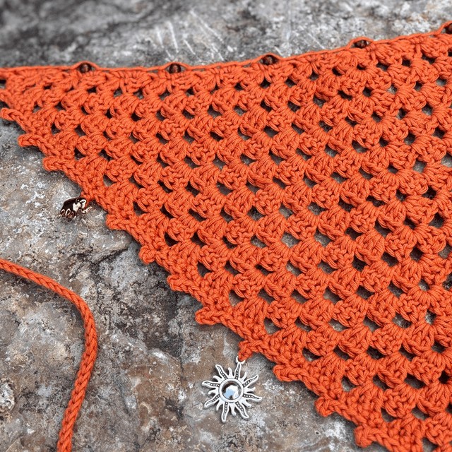 Bandana bohème orange crocheté - Perles & breloques 