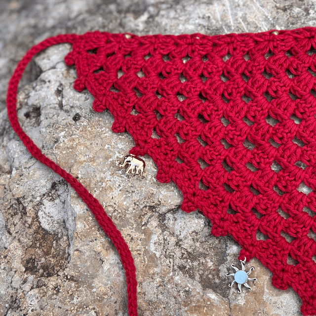 Bandana bohème rouge crocheté - Perles & Breloques 