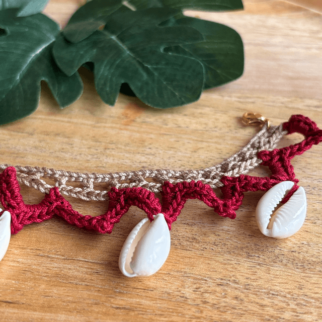 Bracelet de cheville crocheté - Bordeaux/beige &amp; coquillages 